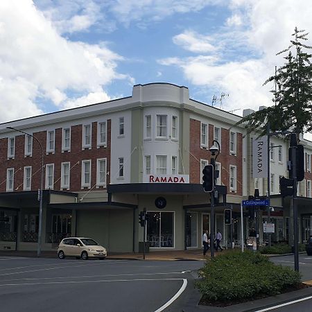 Ramada By Wyndham, Hamilton City Center Exterior photo